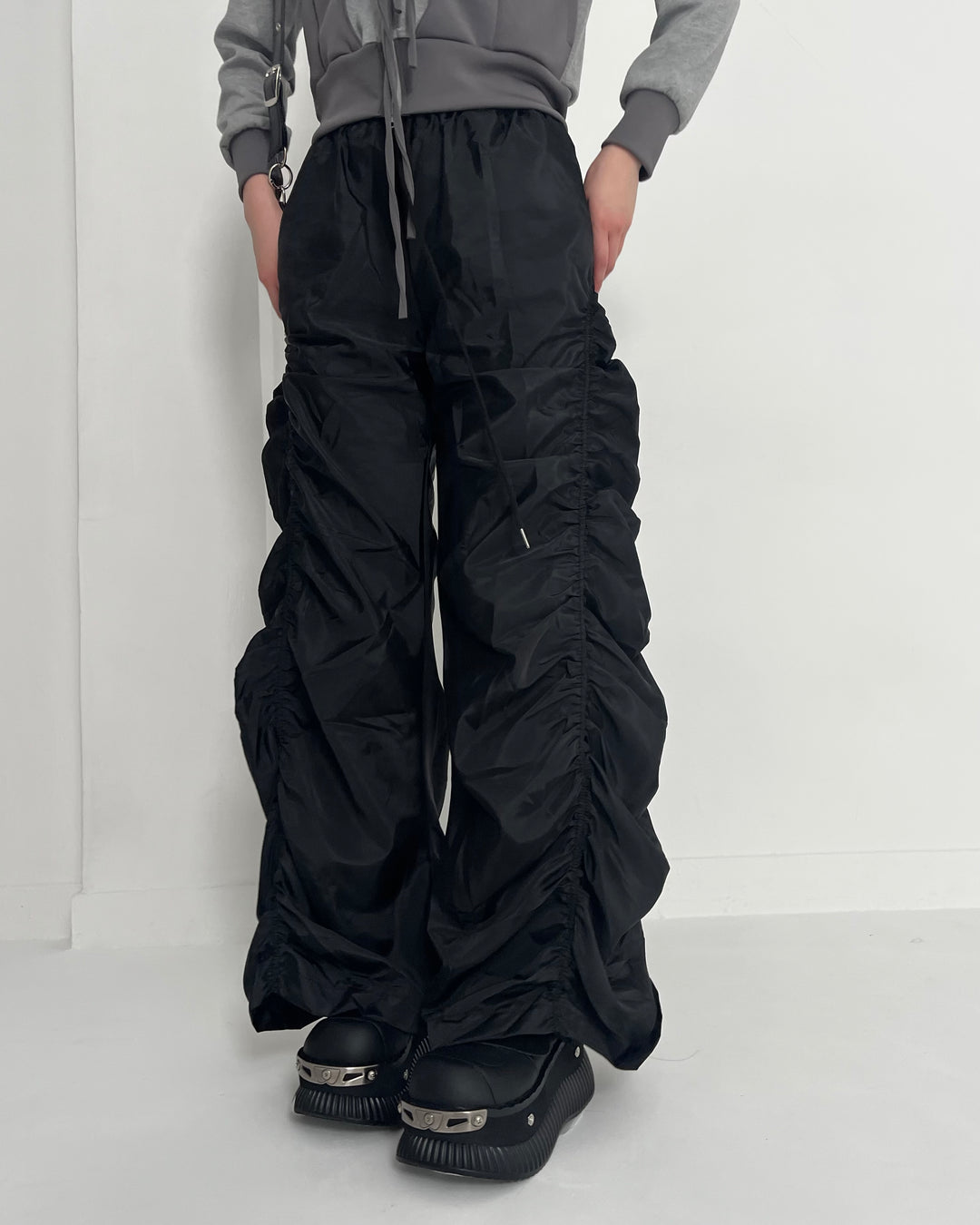 Drawst Long Pants・全2色