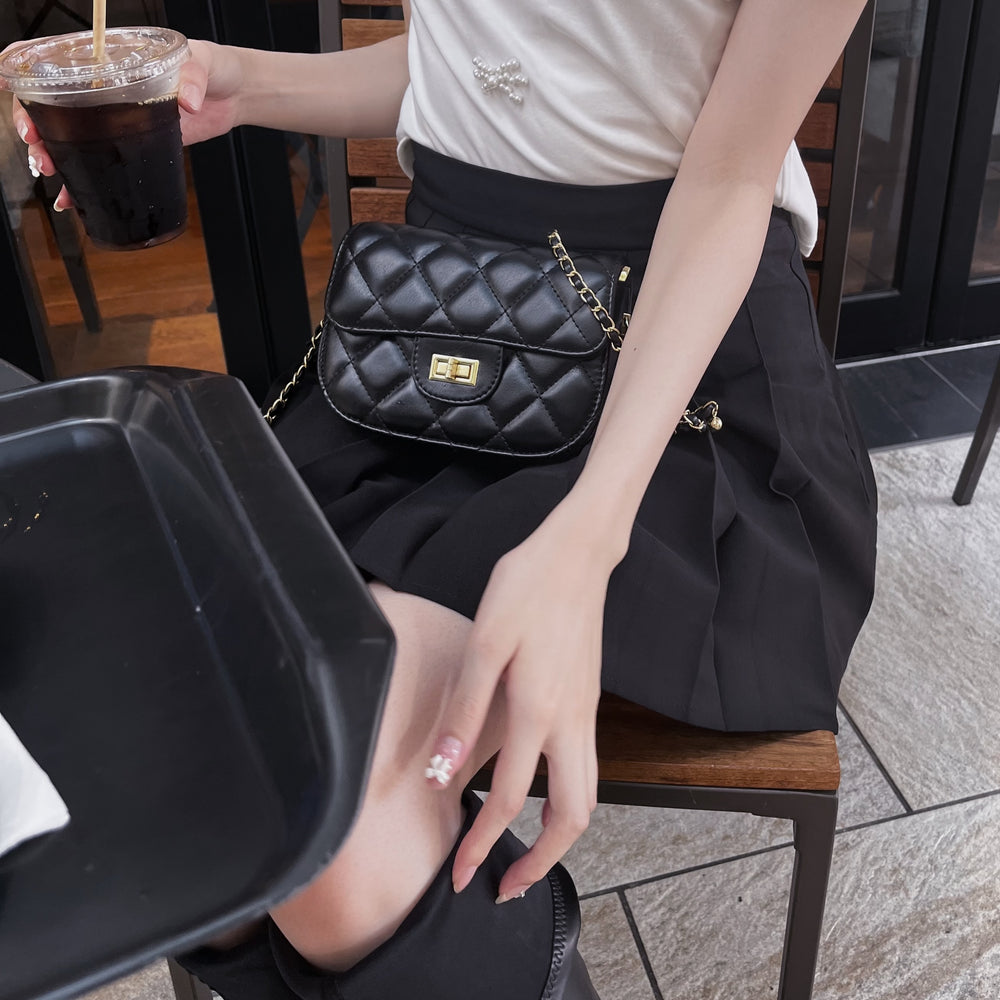 Pleated Black Mini Skirt・全1色